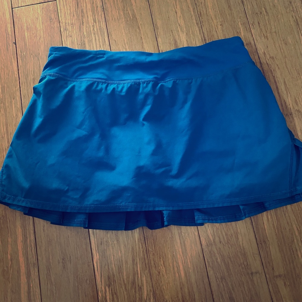 Lululemon Pacesetter skirt size 8